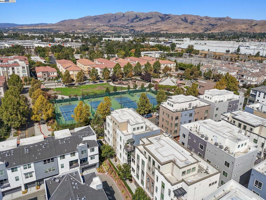 MILPITAS - Residential