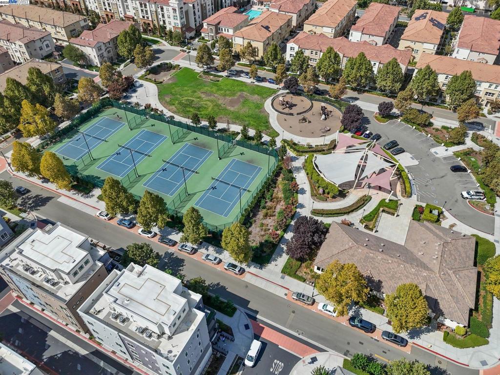 MILPITAS - Residential