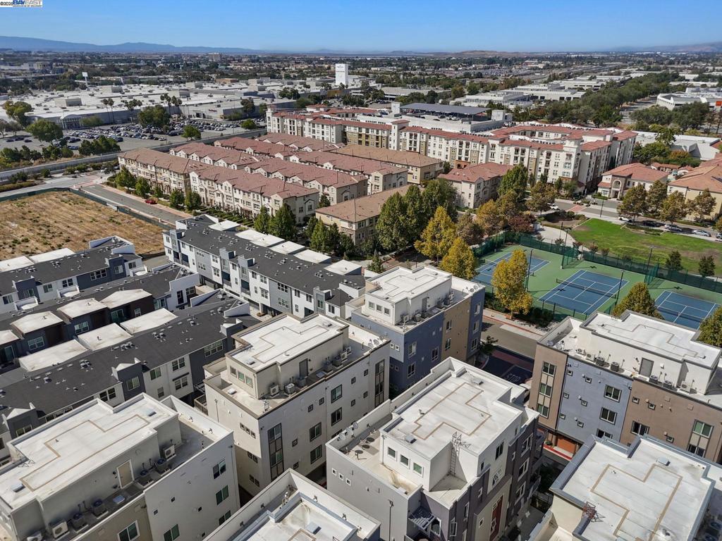 MILPITAS - Residential