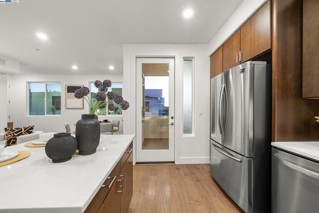 MILPITAS - Residential