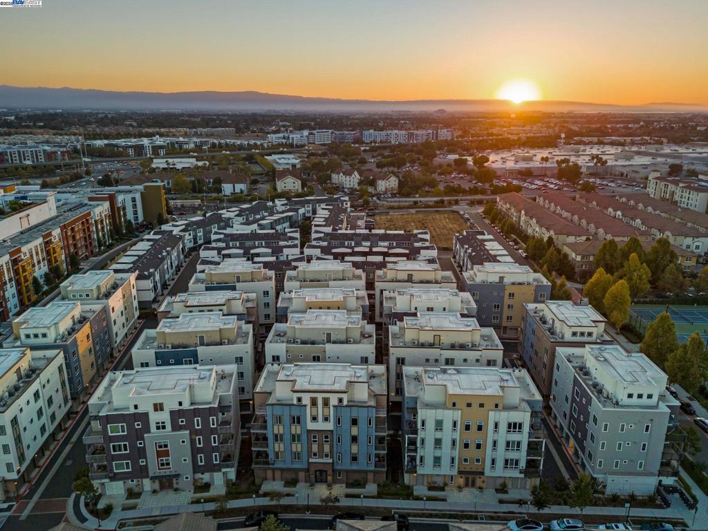 MILPITAS - Residential