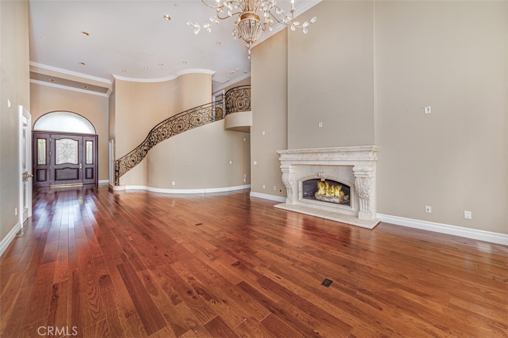 9772 Crestview Circle