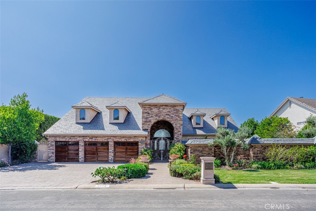 9772 Crestview Circle
