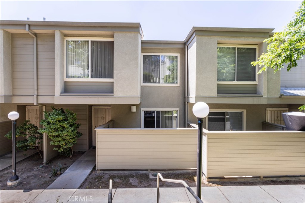 ***SELLER HAS PAID OFF THE SPECIAL ASSESSMENT*** Welcome to 15786 Midwood Dr. #2, nestled in the heart of desirable Granada Hills! This beautifully updated 3-bedroom, 2.5-bathroom townhome offers the perfect blend of comfort, style, and convenience. Step inside to a light-filled living space and enjoy a fully remodeled kitchen featuring sleek newer cabinets, modern countertops, and upgraded flooring—ideal for entertaining or quiet family meals.
The spacious layout includes a private primary suite with an en suite bathroom, providing the perfect retreat after a long day. Two additional bedrooms offer flexibility for family, guests, or a home office. Outside, the community truly shines—residents enjoy well-maintained grounds, a sparkling swimming pool just steps from the unit, and ample guest parking for all your visitors.
Located in a quiet, well-kept HOA community, this home offers easy access to top-rated schools, parks, shopping, and dining. With its prime location and thoughtful updates, this is Granada Hills living at its best!