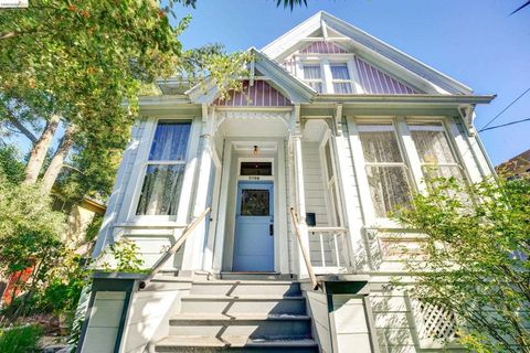 Photo of 2009 Berkeley Way Way, Berkeley, CA 94704 (MLS # 41132223)