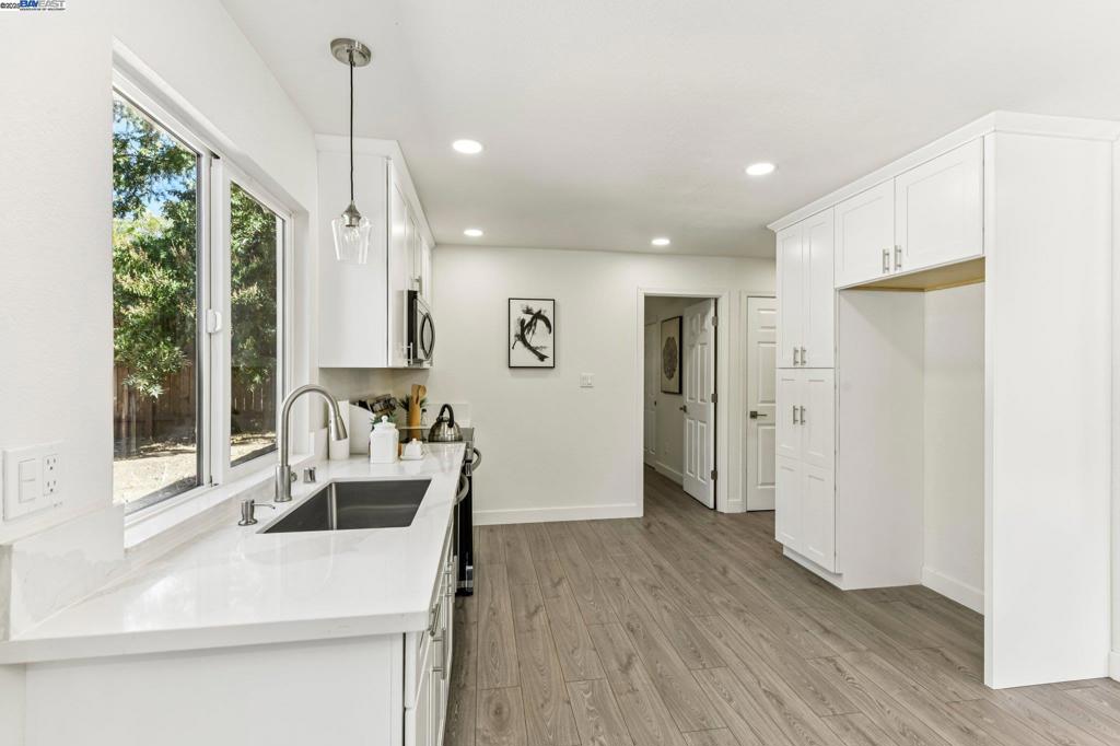 COLLEGE GREENS - Residential