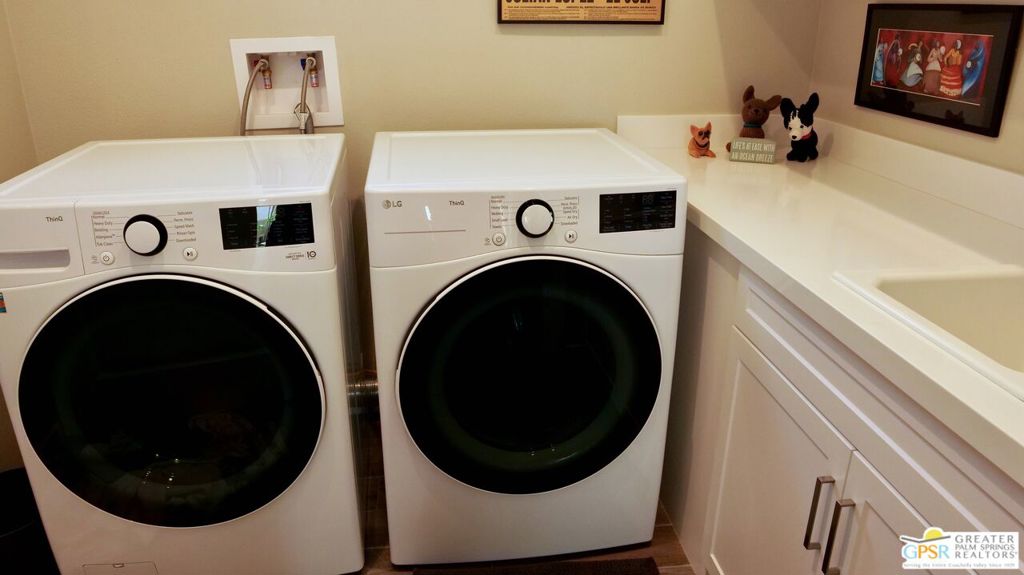 Rio Del Sol - Residential Lease