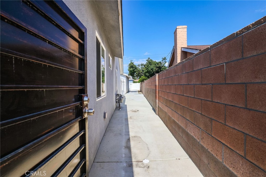 East Gate (ESGT) - Residential Lease