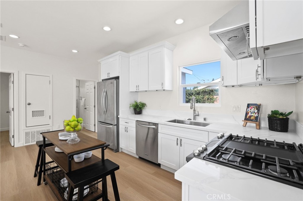 East Gate (ESGT) - Residential Lease