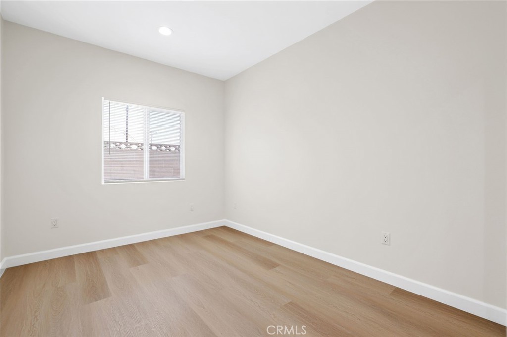 East Gate (ESGT) - Residential Lease
