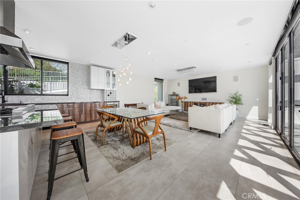 1479 Highgate