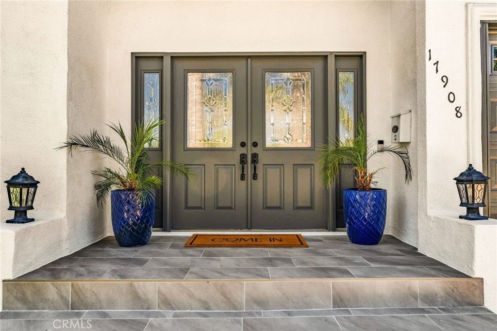 Photo of 17908 Califa Street, Encino, CA 91316 (MLS # OC25198772)
