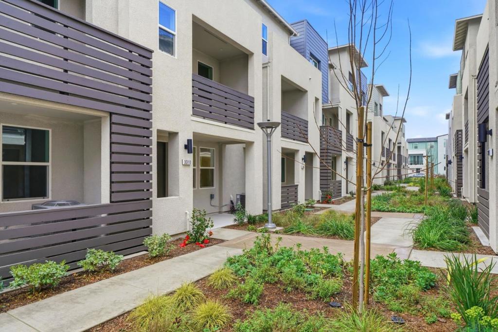 5009 Seashell Terrace