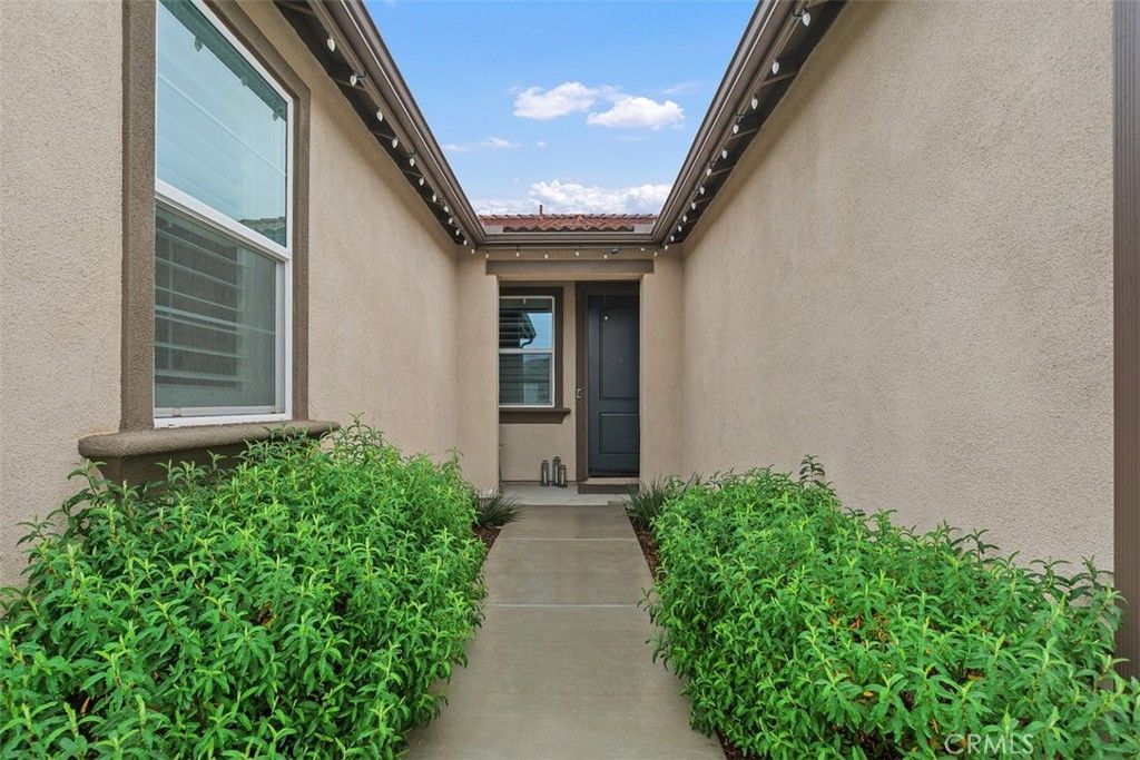 Photo of 26553 Scotch Pine Cir, Menifee, CA 92584 (MLS # SW26029985)
