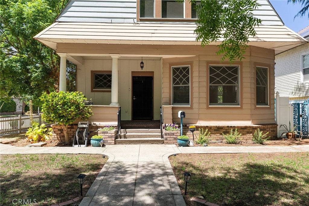 1126 Montgomery