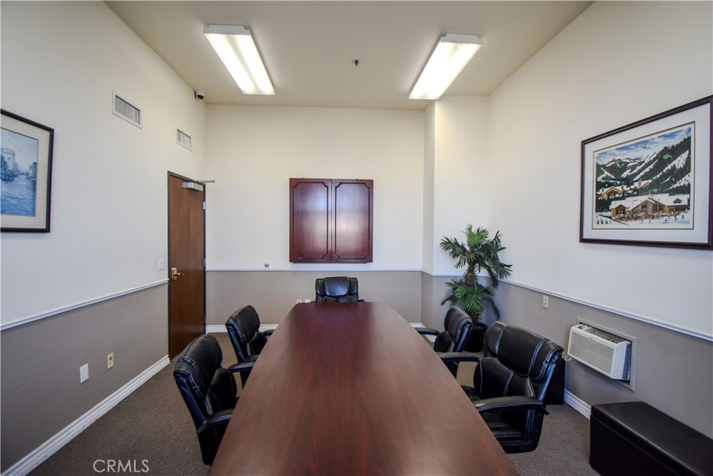 17284 Newhope Street