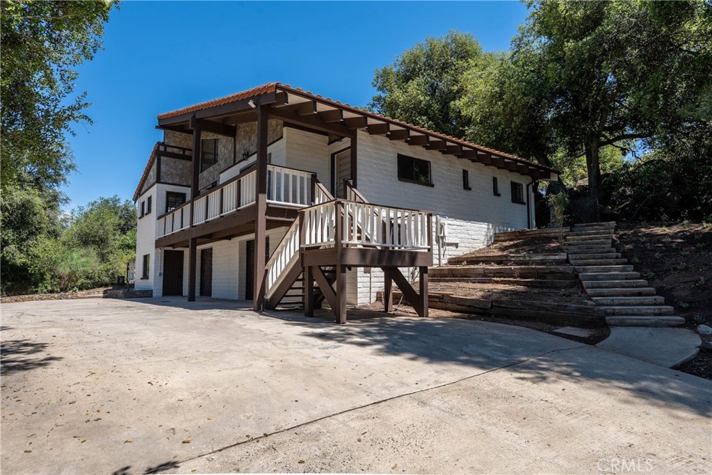 35300 Calle Grande