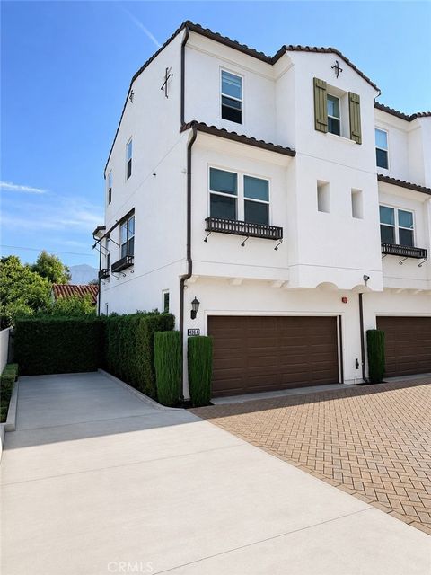 Photo of 436 W Duarte Road #A, Monrovia, CA 91016 (MLS # AR26136681)