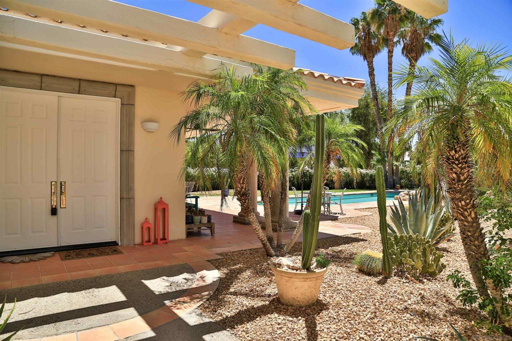 1605 Lazy S Dr