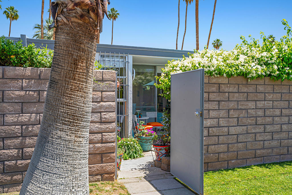 Whispering Sands - Residential