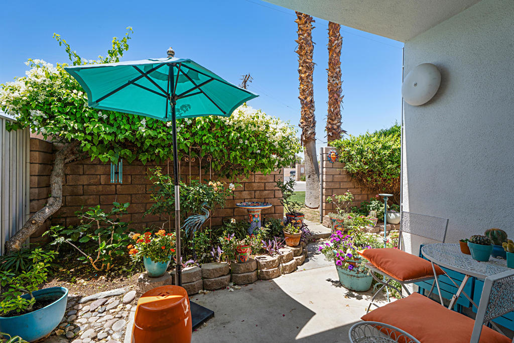 Whispering Sands - Residential