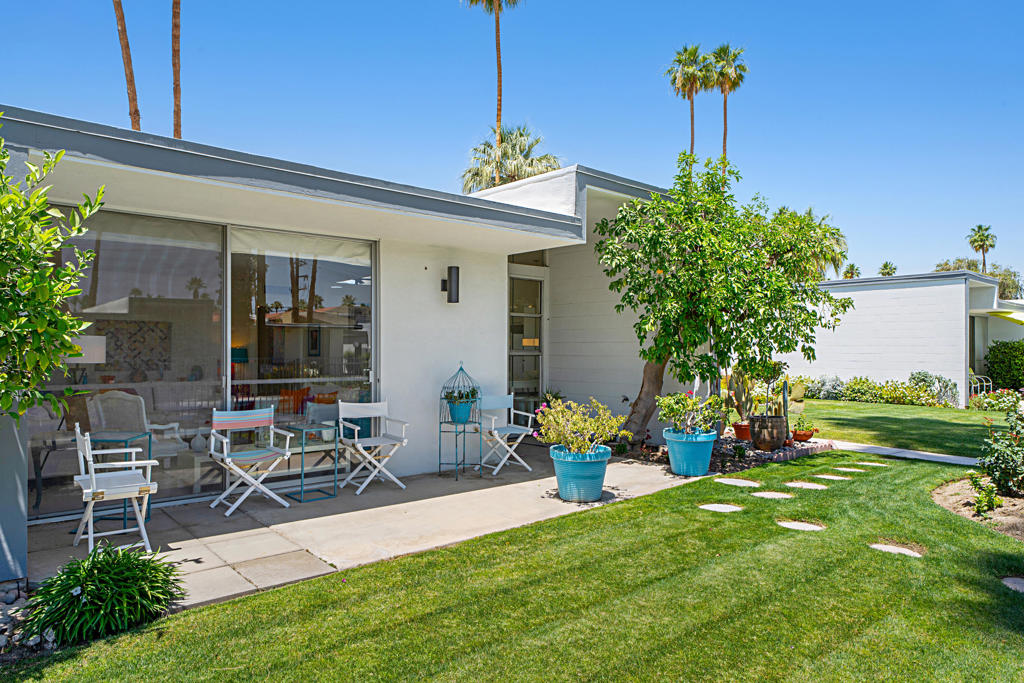 Whispering Sands - Residential