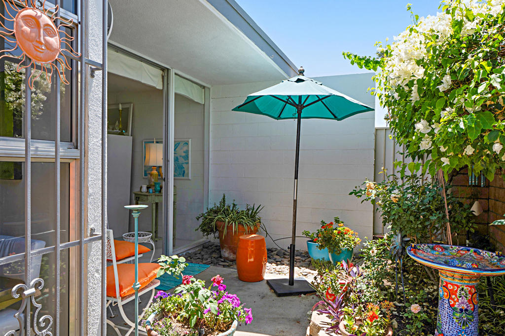 Whispering Sands - Residential