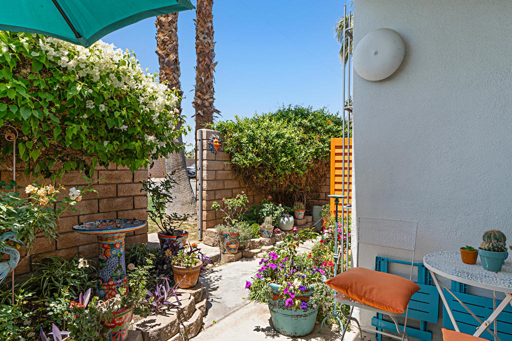 Whispering Sands - Residential