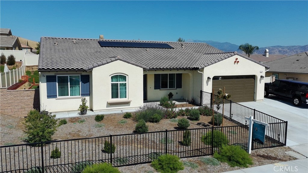 1560 Foothill Drive