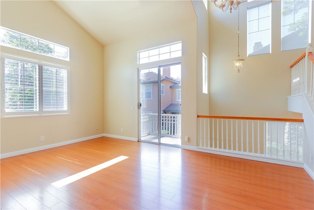 32 Garrison Loop