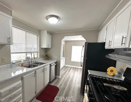 880 N. Lake Steet 69