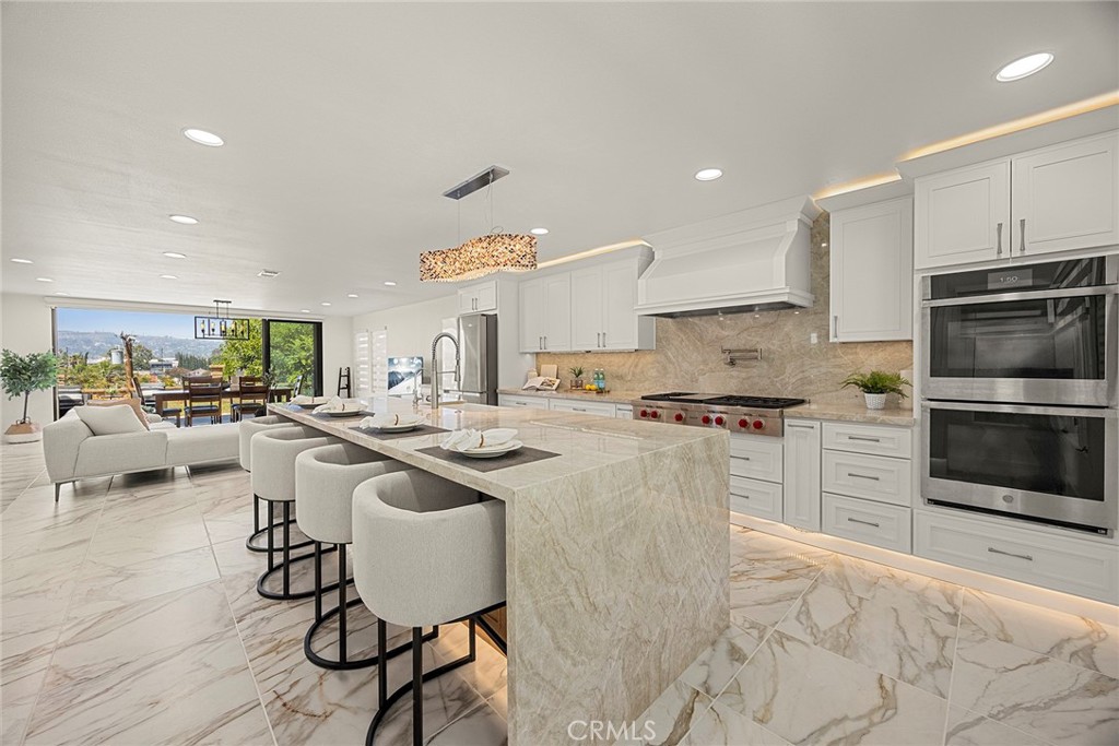 519 Via Codo
