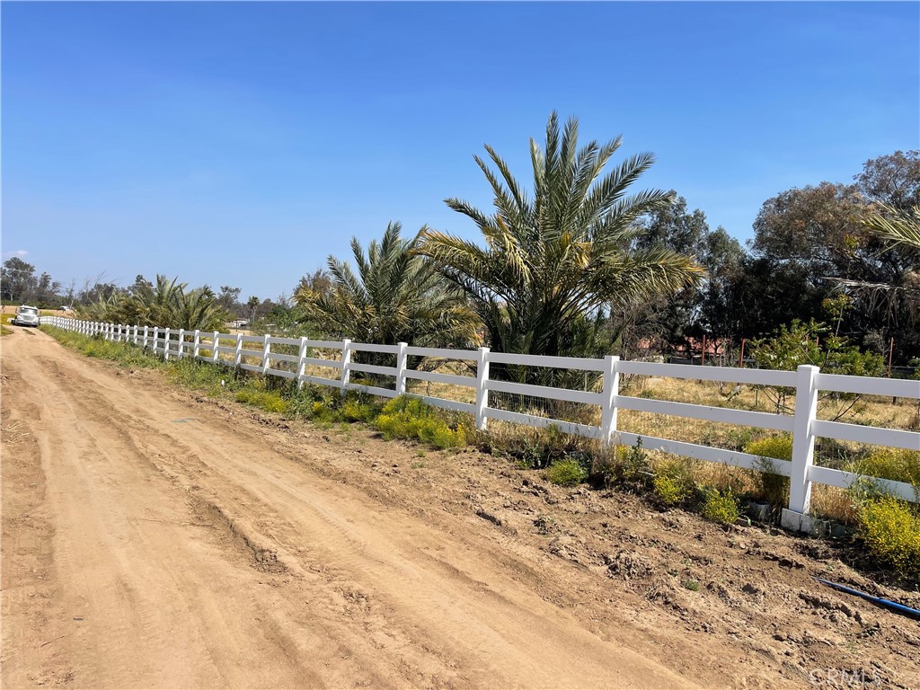 22285 Old Elsinore Road