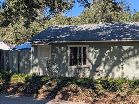 Photo of 1184 KATHERINE Road, Simi Valley, CA 93063 (MLS # SR26219176)