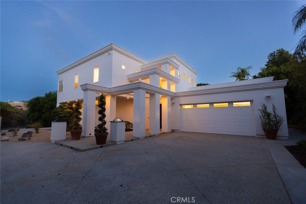 9731 Rangeview