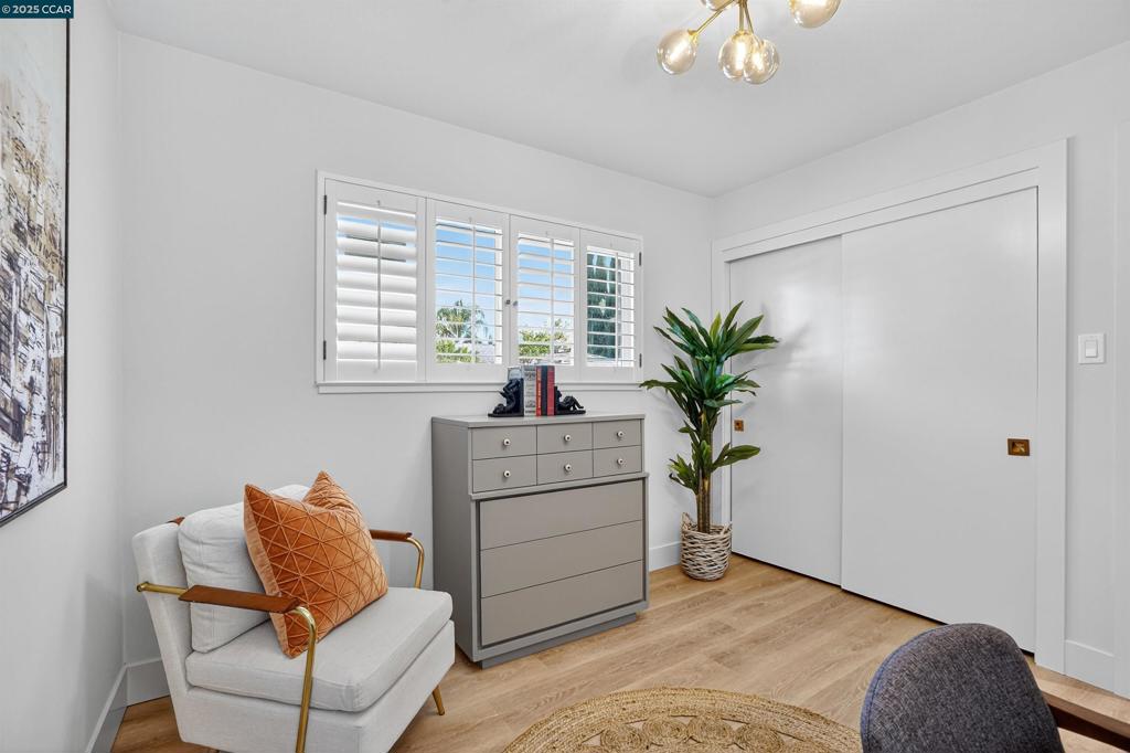 CARRIAGE SQUARE - Residential