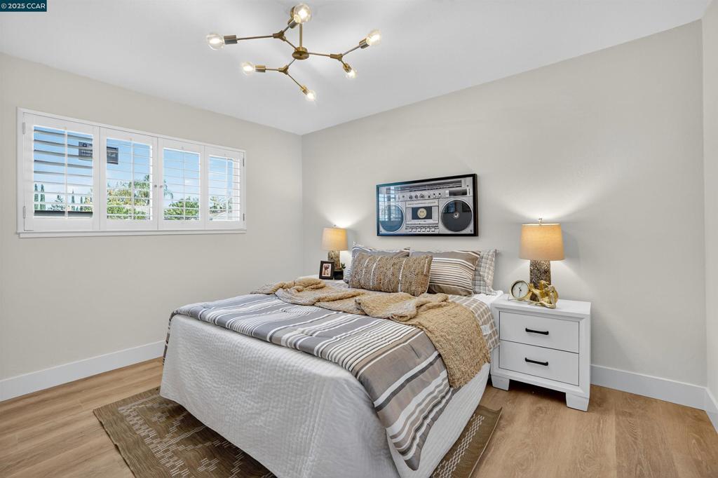 CARRIAGE SQUARE - Residential