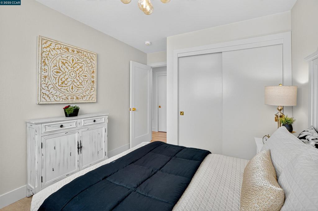 CARRIAGE SQUARE - Residential