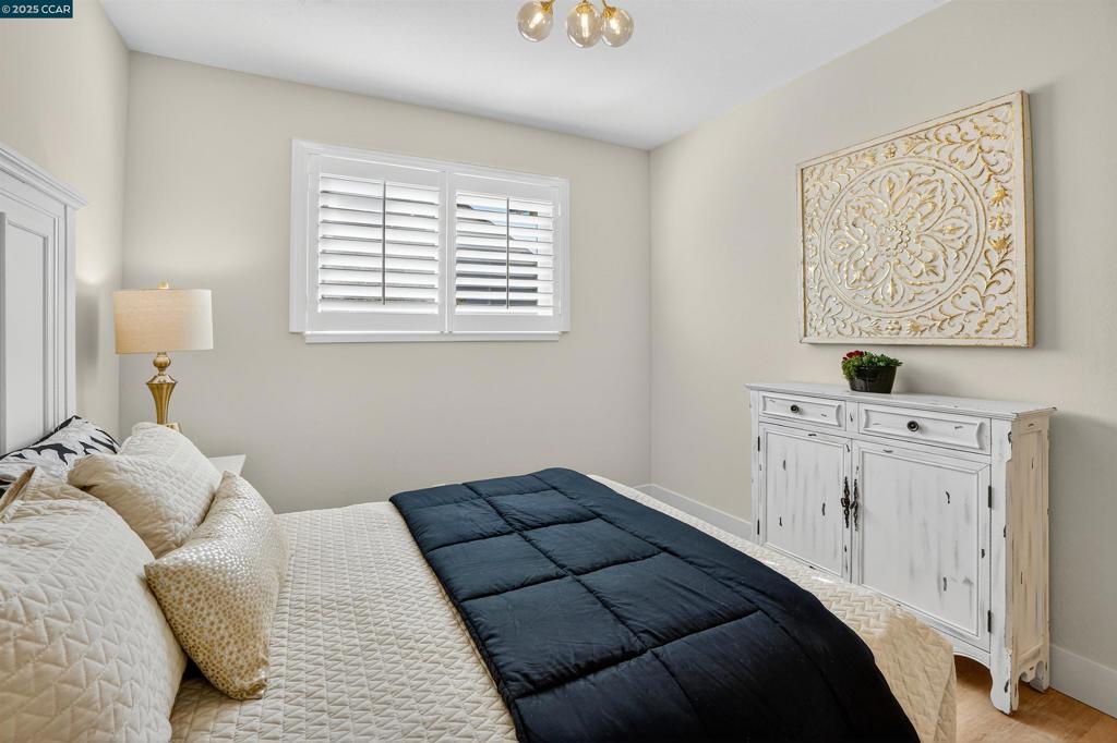CARRIAGE SQUARE - Residential