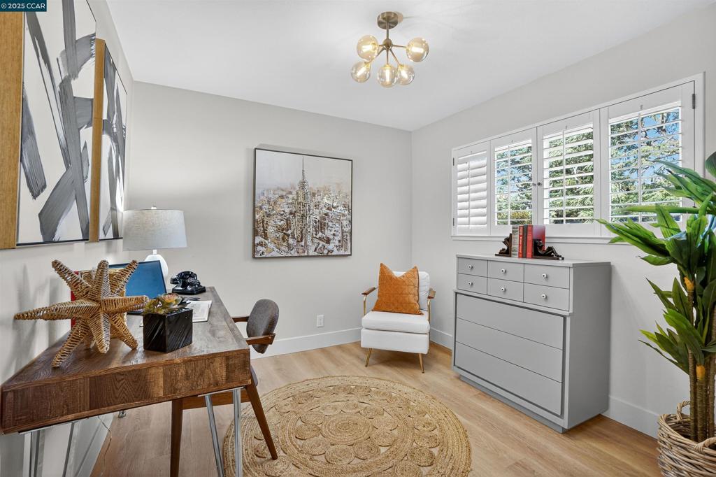 CARRIAGE SQUARE - Residential