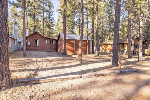 Photo of 520 W Aeroplane Boulevard, Big Bear, CA 92314 (MLS # 219149455PS)
