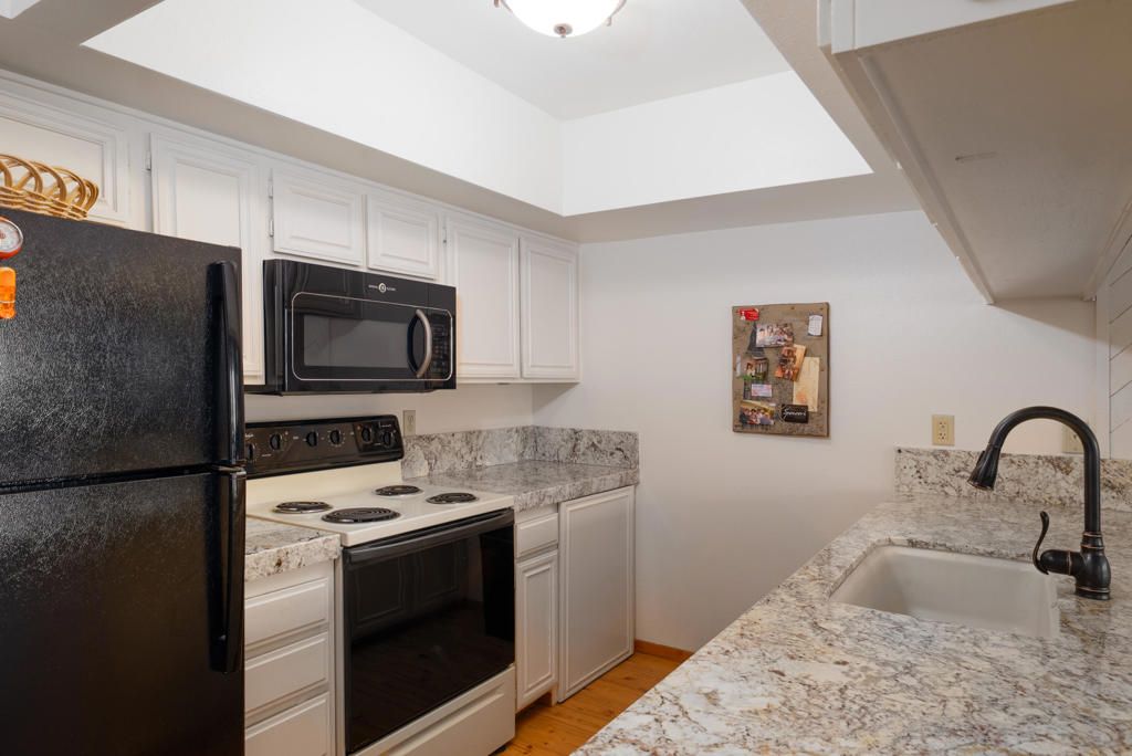 Photo of 1655 E Palm Canyon Drive #616, Palm Springs, CA 92264 (MLS # 219135398PS)