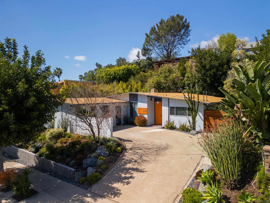 5152 College Gardens Court