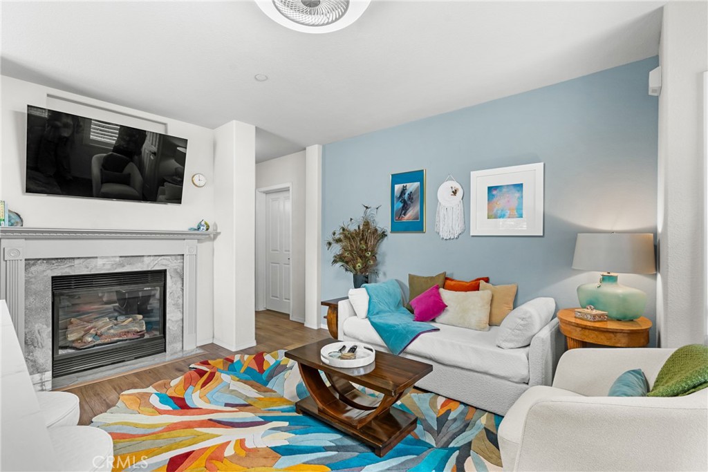 Senior Condo - Residential