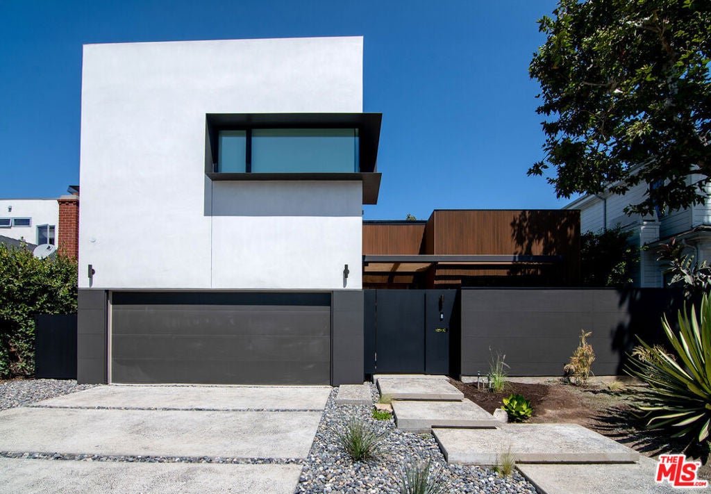 10639 Cushdon Avenue, Los Angeles CA 90064
