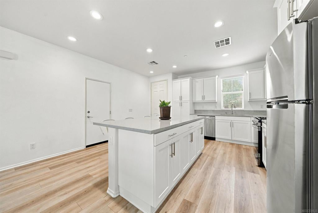 154 Ambrosia Ct