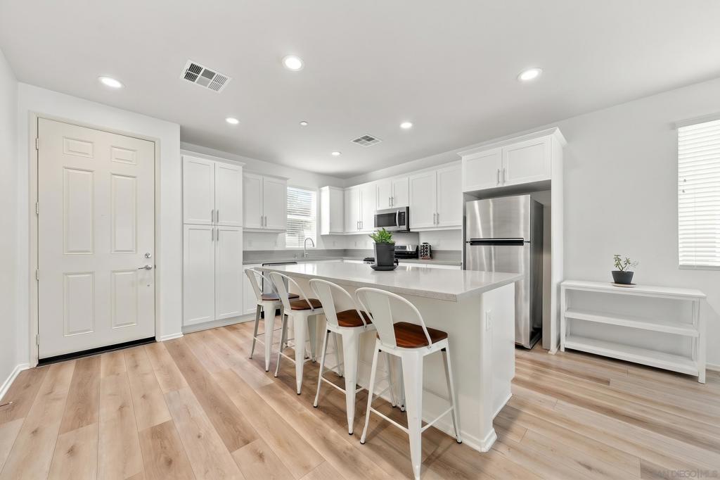 154 Ambrosia Ct