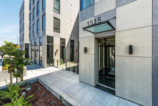 This newer top floor condo offers modern, upscale, urban living at its best! Built in 2014, this 1 bed/1 bath home features generous city views, lots of natural light, trendy wood floors, open kitchen with modern fixtures, stainless high end refrigerator, gas range and in unit W/D. One car garage parking, Other residence features include roof deck, shared bike parking, easy access to Freeways, Muni, Bart, Apple, FB, Google, and Yahoo shuttles! Close to restaurants, nightlife venues, art galleries and shopping!