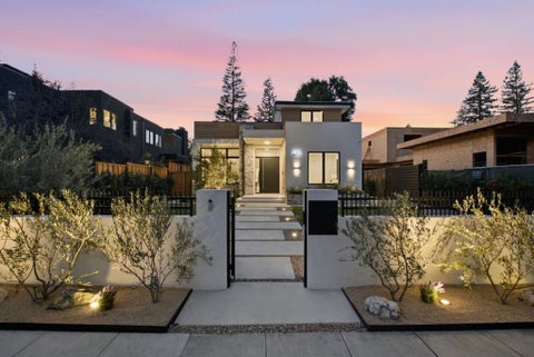 Photo of 543 Tennyson Avenue, Palo Alto, CA 94301 (MLS # ML82064643)