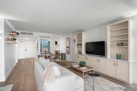Photo of 1720 Avenida Del Mundo #509, Coronado, CA 92118 (MLS # 260018687SD)